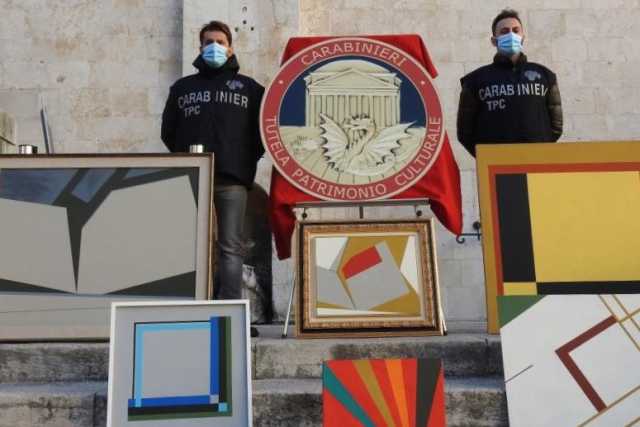 Dalle certificazioni alle gallerie d'arte complici: come funziona il mercato dei "falsi d'autore"